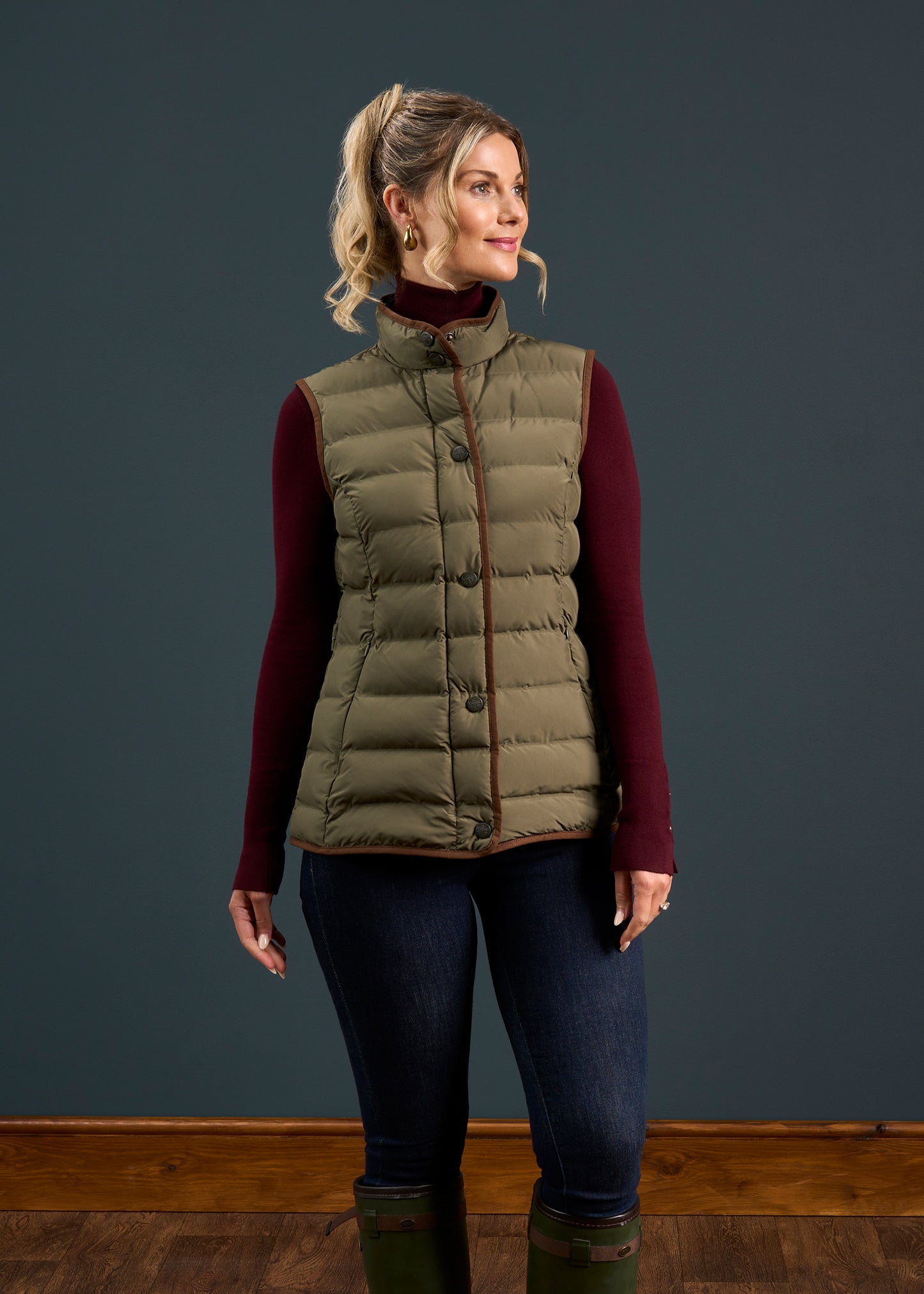 Calsall Ladies Quilted Gilet In Olive