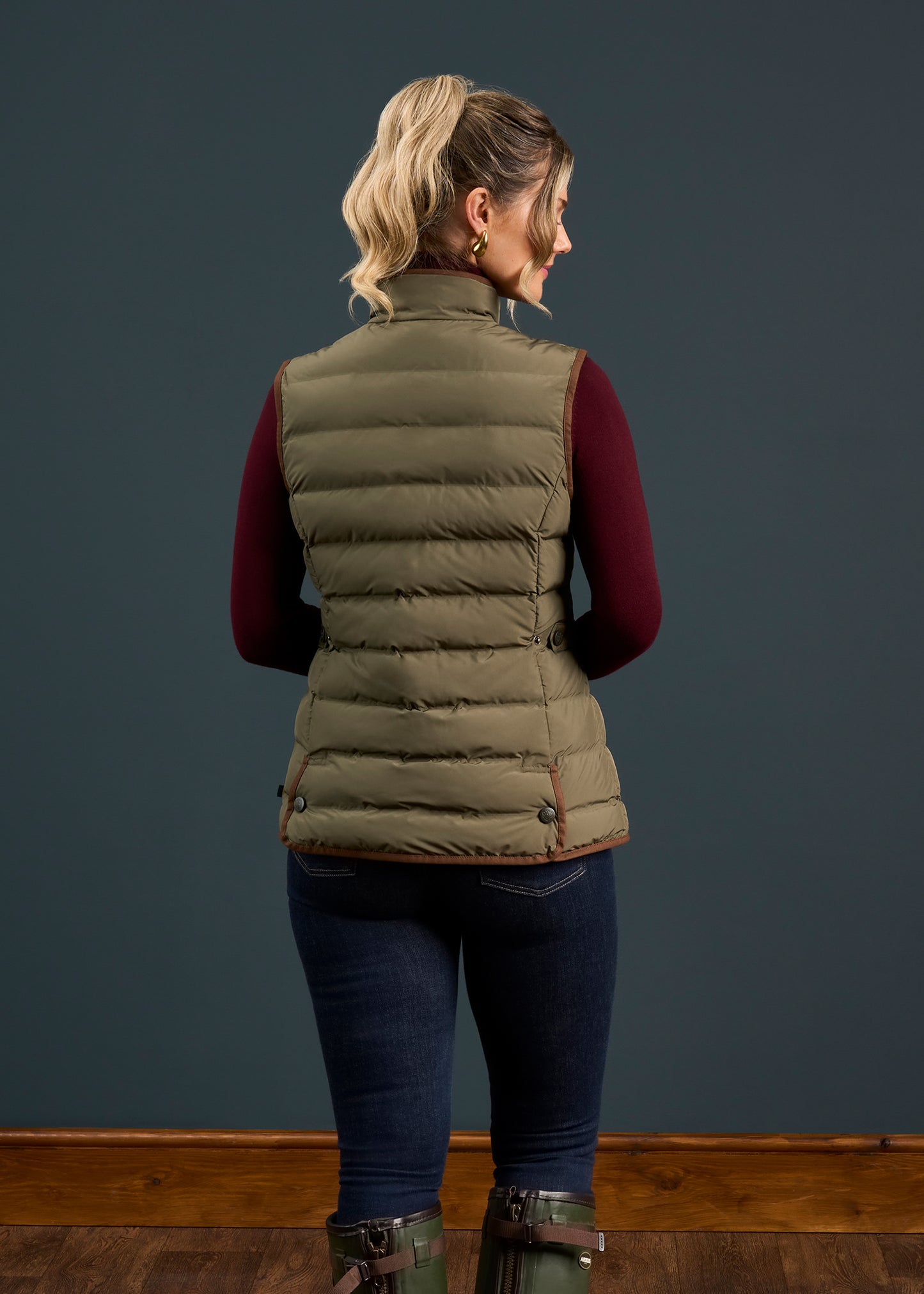 Calsall Ladies Quilted Gilet In Olive