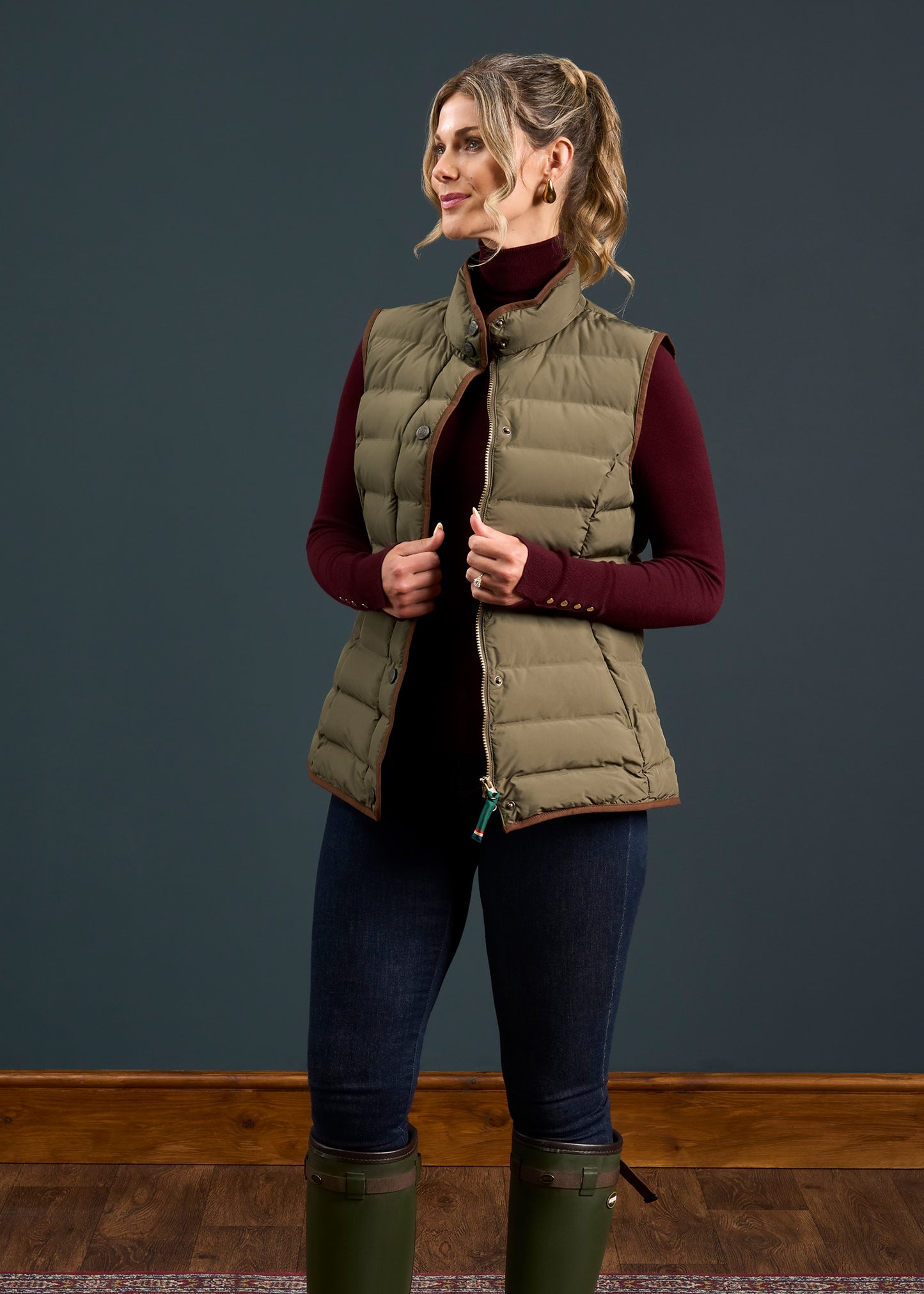 Calsall Ladies Quilted Gilet In Olive