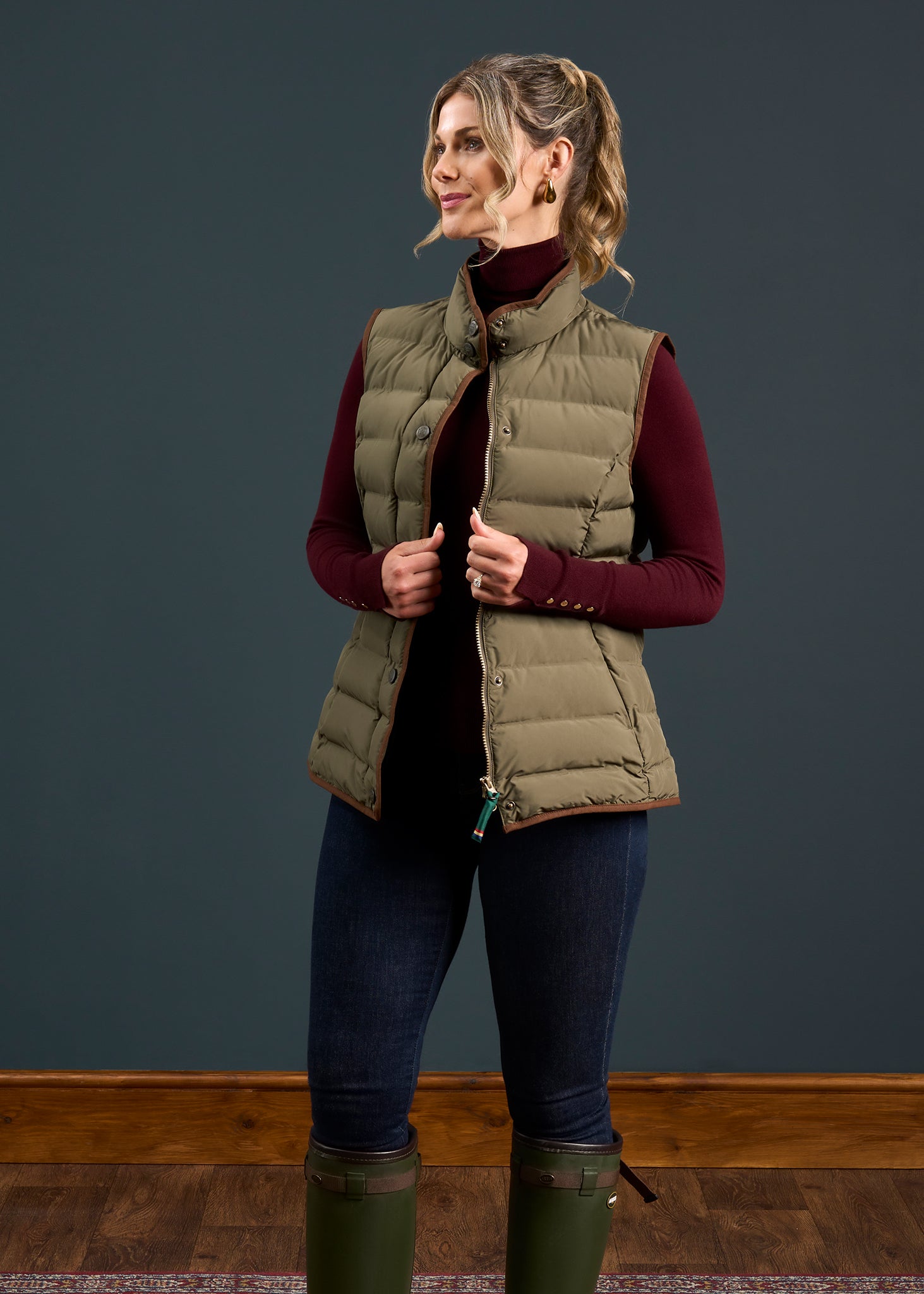 Calsall Ladies Quilted Gilet In Olive