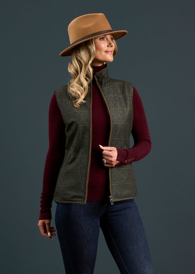 Didsmere Ladies Technical Tweed Effect Gilet In Myrtle - Regular Fit