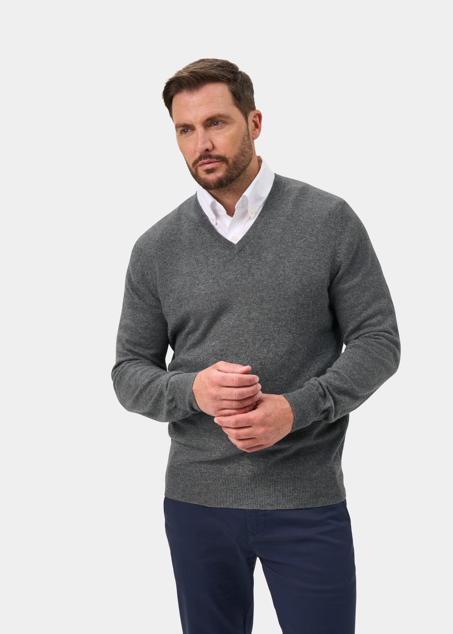 Haddington Pure Cashmere V-Neck Jumper In Derby - Regular Fit