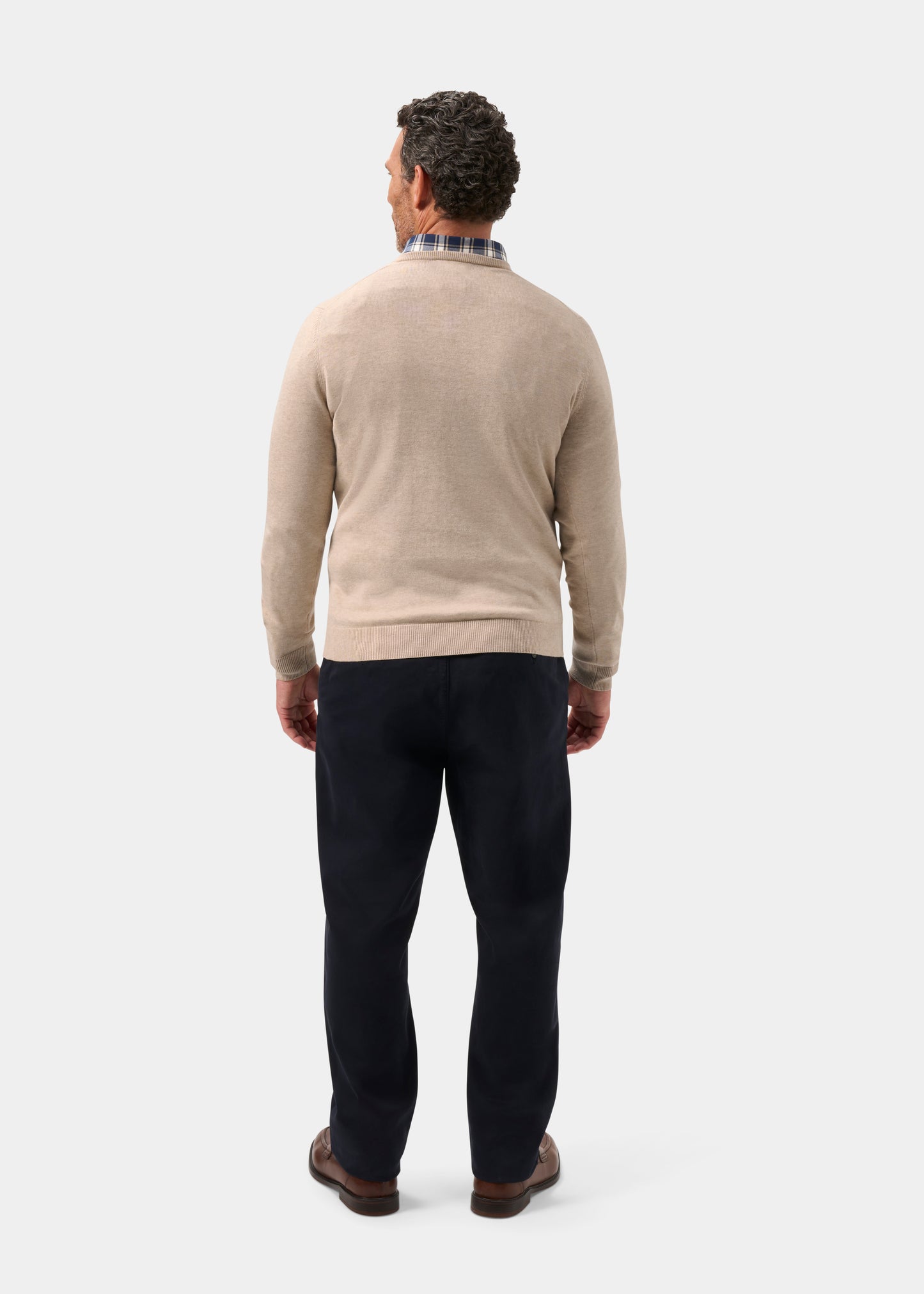 Men's Cotton Cashmere Vee Neck Jumper in Beige