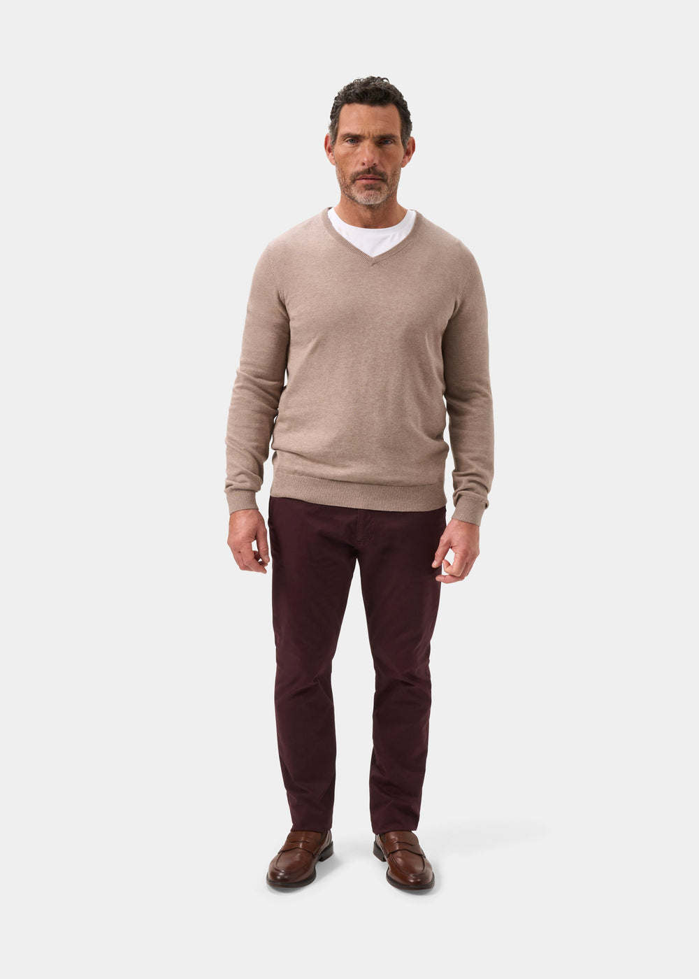 Men's Cotton Cashmere Vee Neck Jumper in Brown