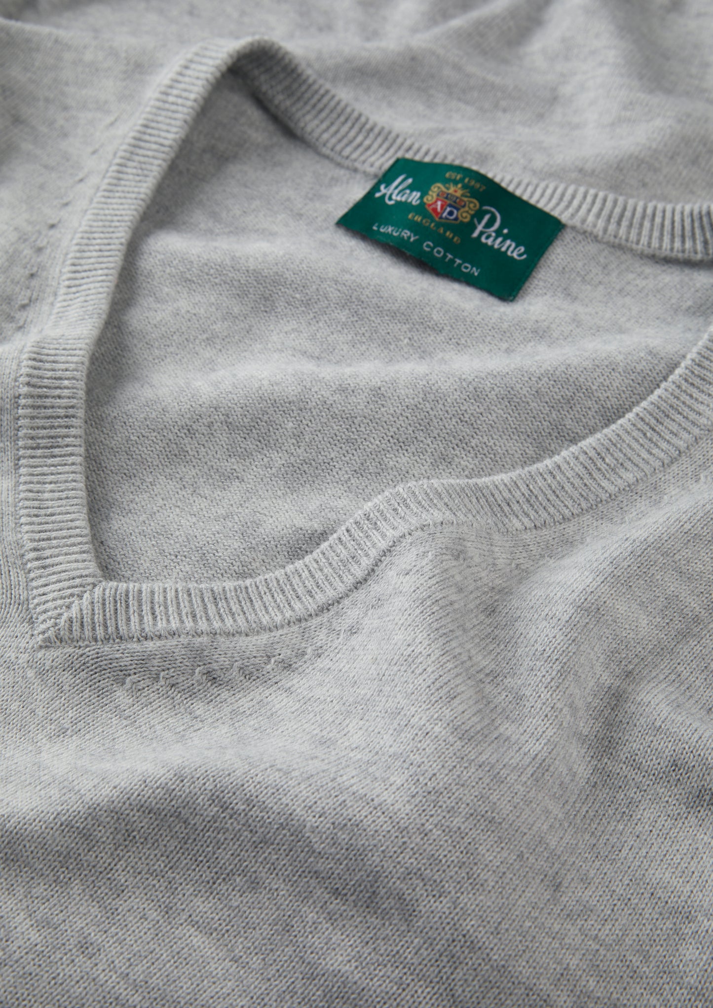 Men's Cotton Cashmere Vee Neck Jumper in Light Grey