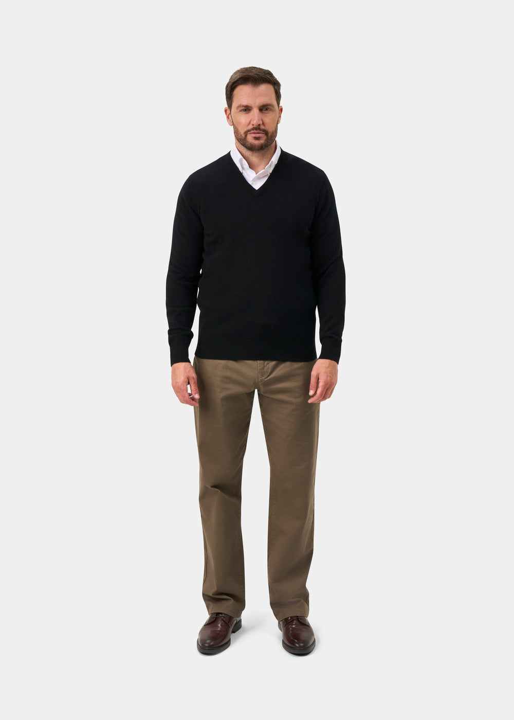 Albury Geelong Wool V-Neck Jumper In Black - Regular Fit