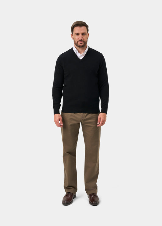 Albury Geelong Wool V-Neck Jumper In Black - Regular Fit