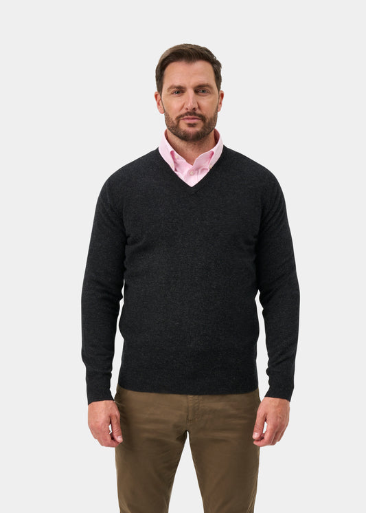Albury Geelong Wolle Pullover mit V-Ausschnitt In Charcoal - Regulär Passform
