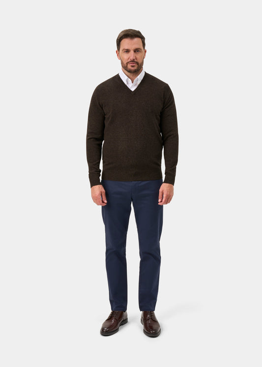 Albury Geelong Wool V-Neck Jumper In Cocoa - Regular Fit