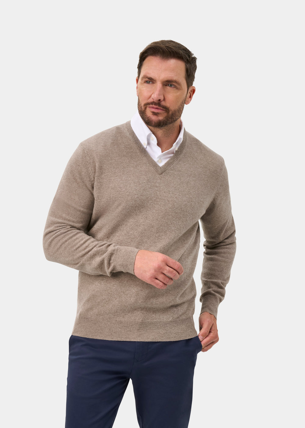 Albury Geelong Wool V-Neck Jumper In Mushroom - Regular Fit