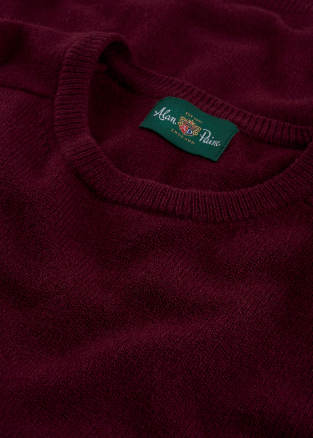 Men's Lambswool Crew Neck Jumper in Bordeaux