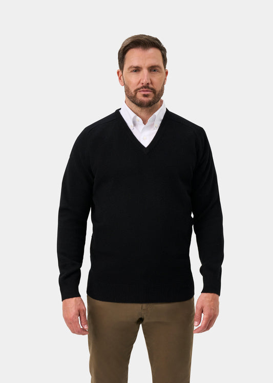 Hampshire Lambswool V-Neck Jumper In Black - Classic Fit