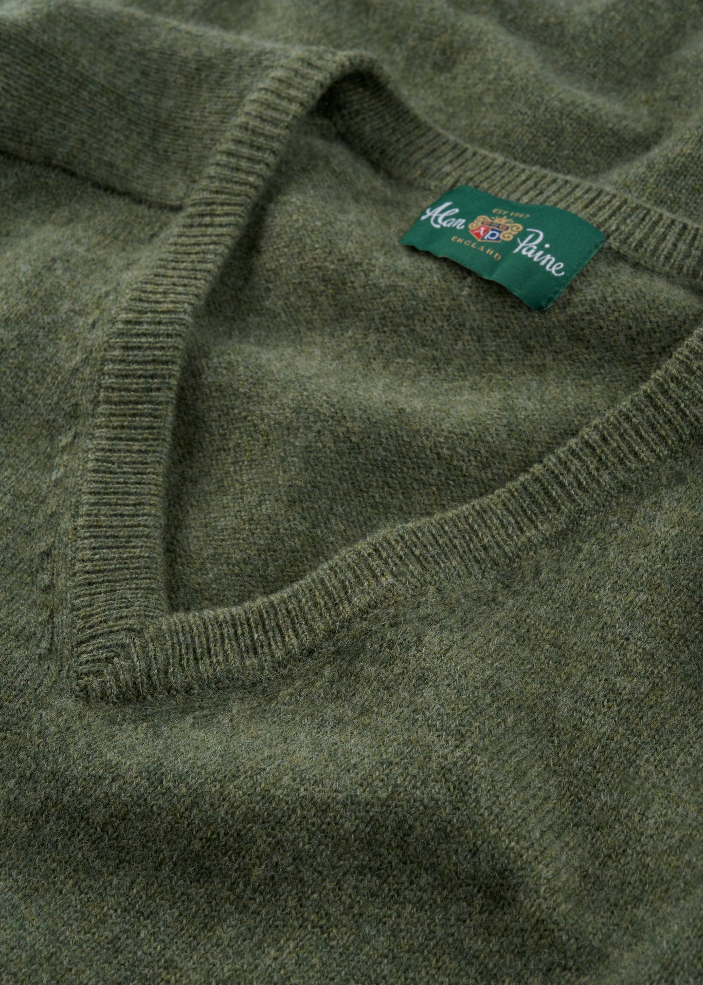 Men's Lambswool Vee Neck Jumper in Landscape