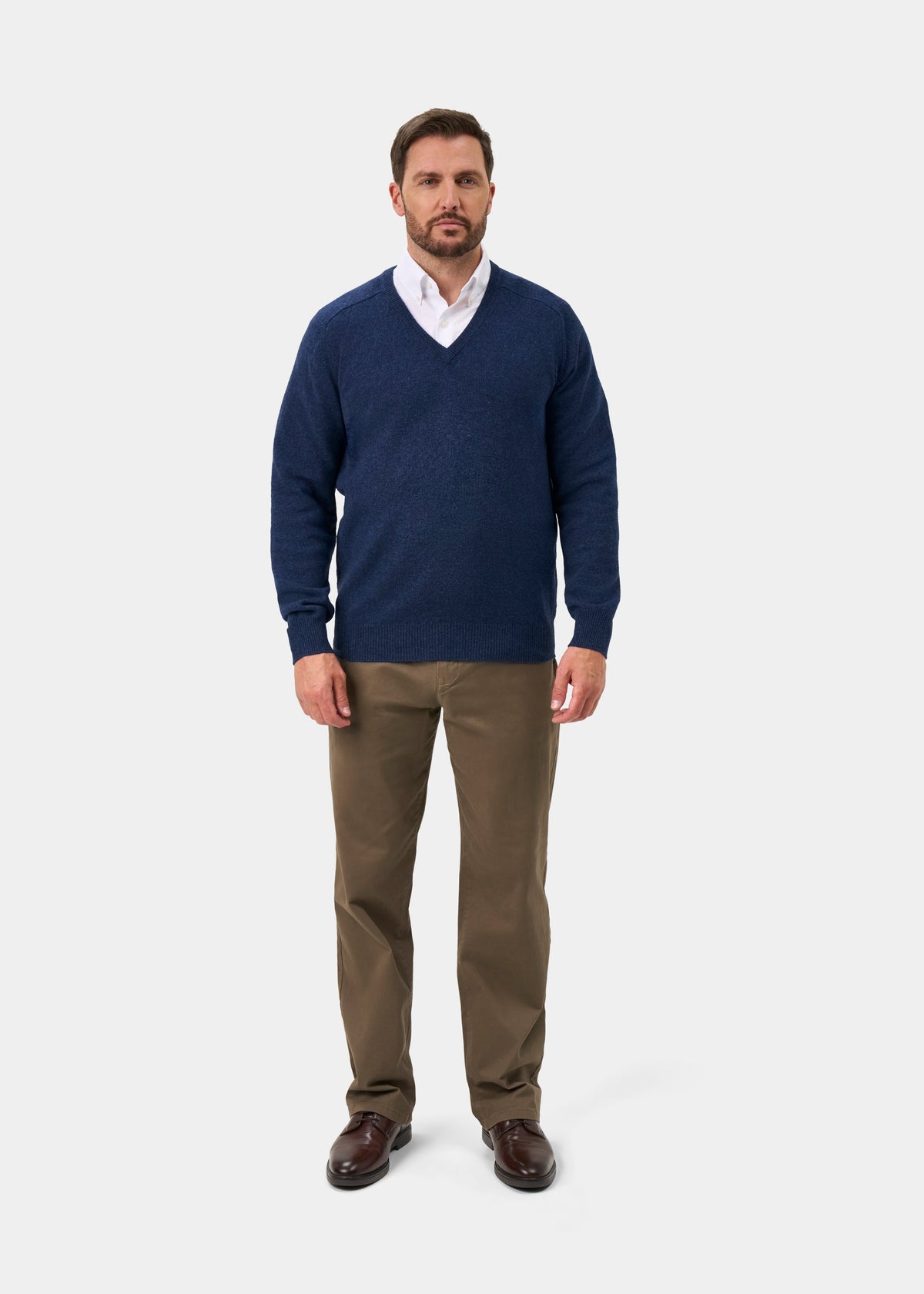 Hampshire Lambswool V-Neck Jumper In Rhapsody - Classic Fit