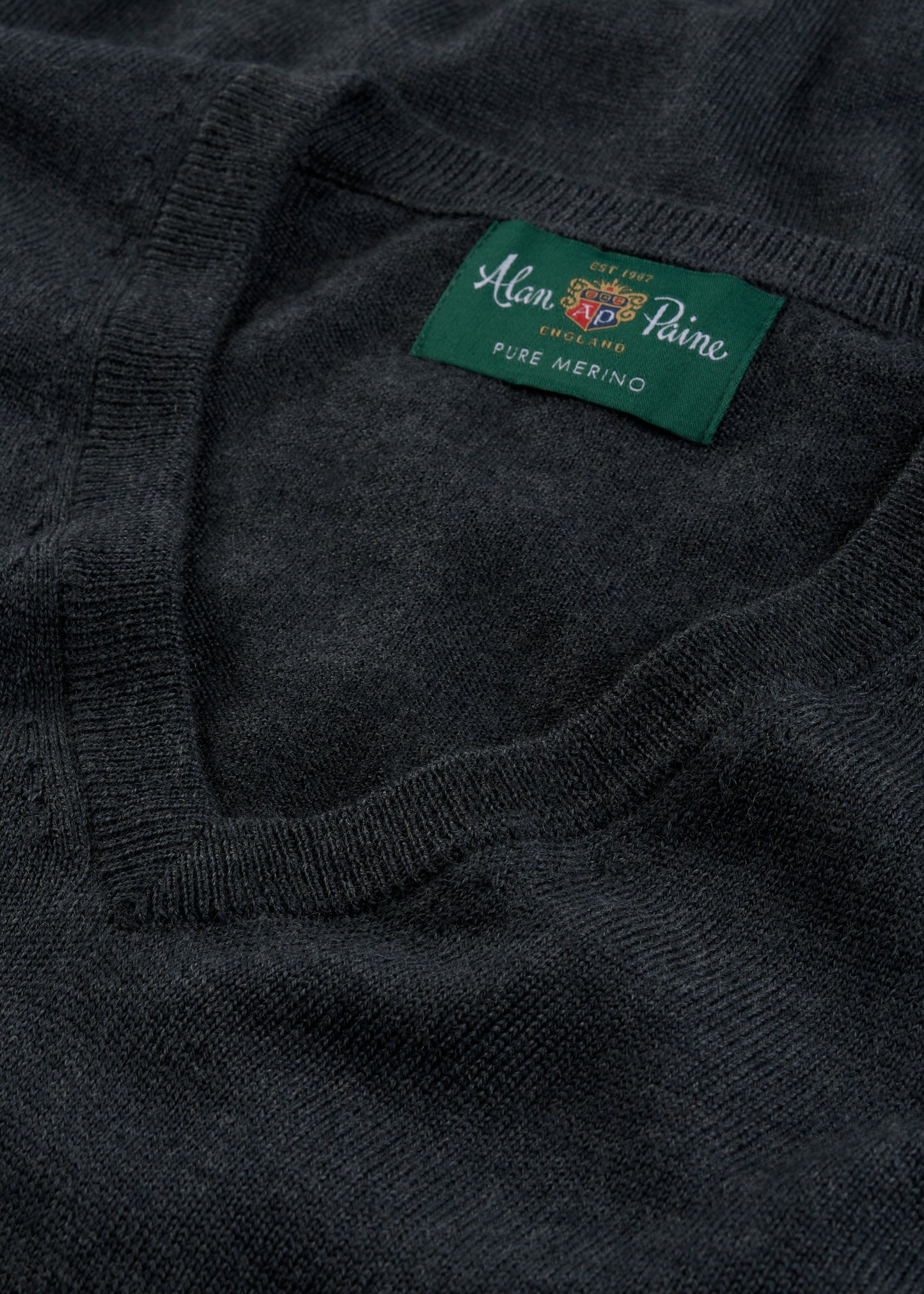Men's Merino Wool Vee Neck Jumper in Charcoal