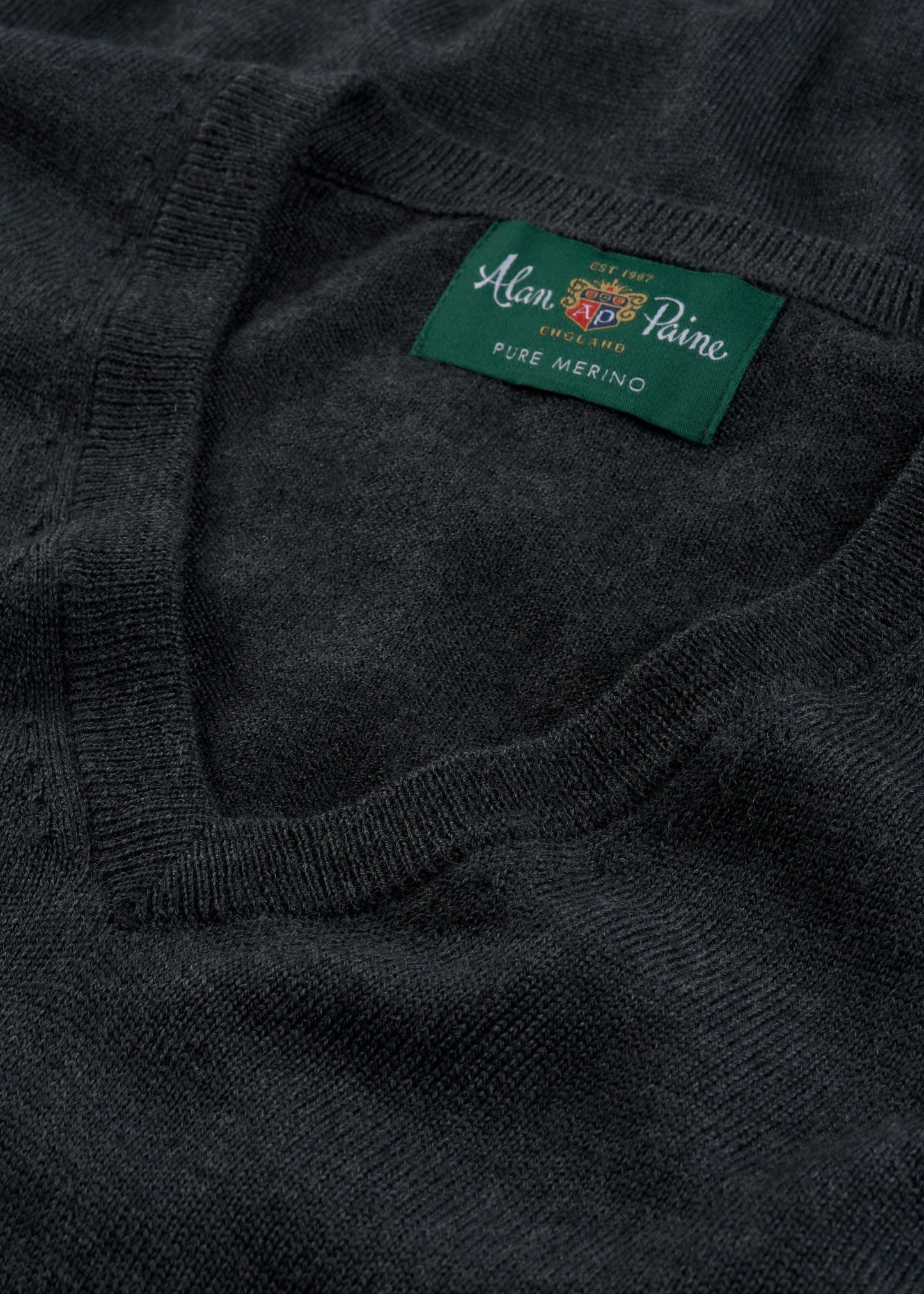 Men's Merino Wool Vee Neck Jumper in Charcoal
