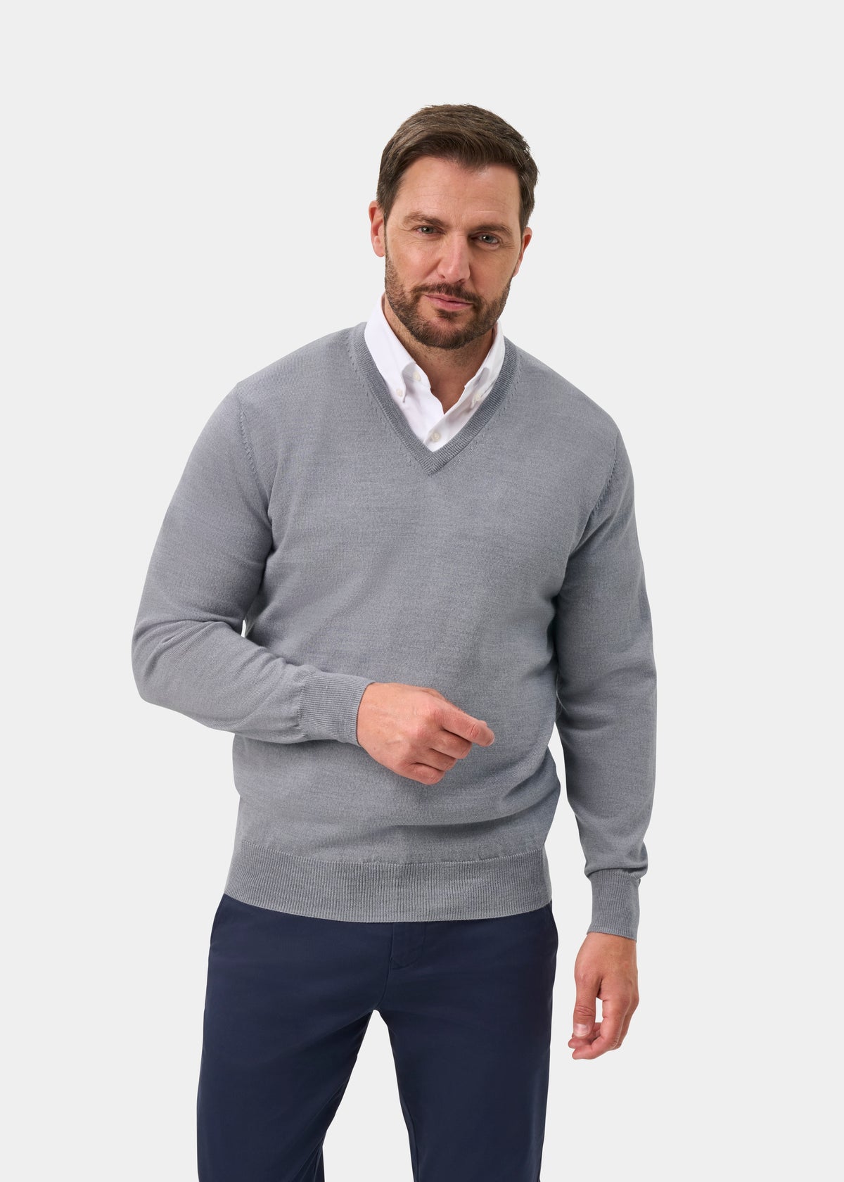 Millbreck Merino Wool Vee Neck Jumper In Light Grey Mix - Regular Fit