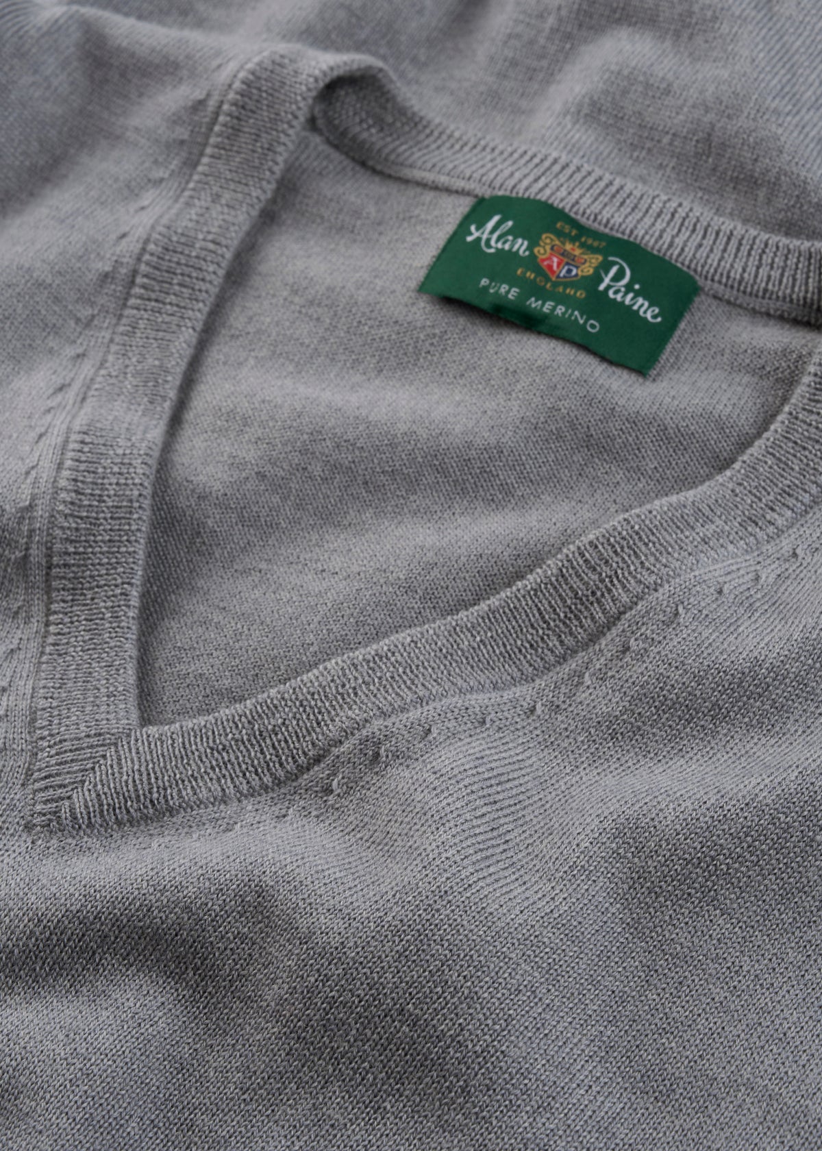 Men's Merino Wool Vee Neck Jumper in Light Grey Mix
