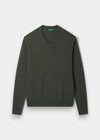 Alan Paine Haddington rosemary green v-neck cashmere jumper with ribbed hem and cuffs in a regular fit.