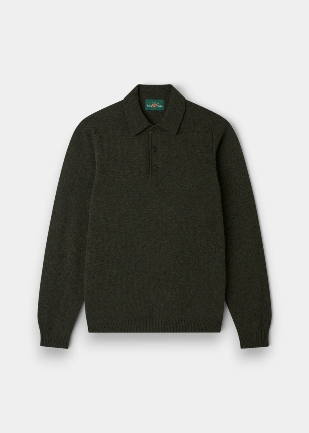 Alan Paine Bilsdean men's long sleeve polo in seaweed green lambswool with a classic collar and saddle shoulders.